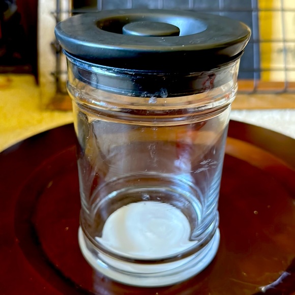 Recycled Bridgewater Glass Candle Jar with Heavy Ceramic Lid - Picture 5 of 5